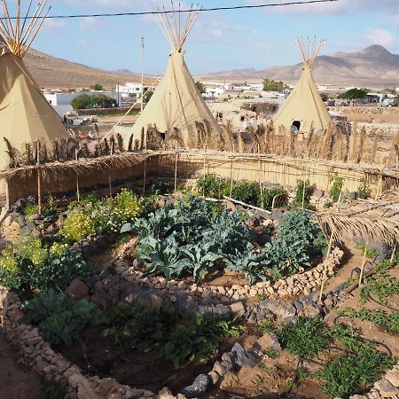 Отель Teepee Costa Тиндайя Экстерьер фото