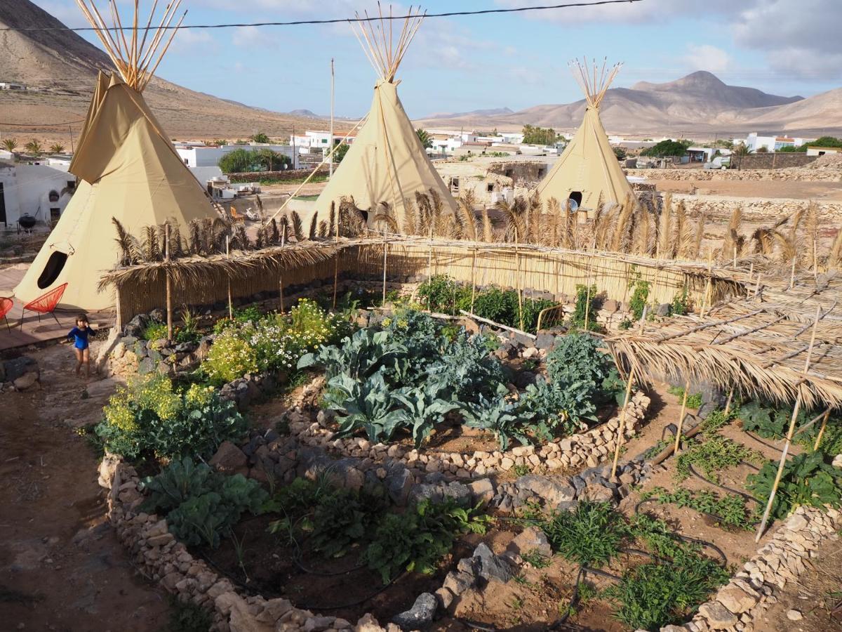 Отель Teepee Costa Тиндайя Экстерьер фото